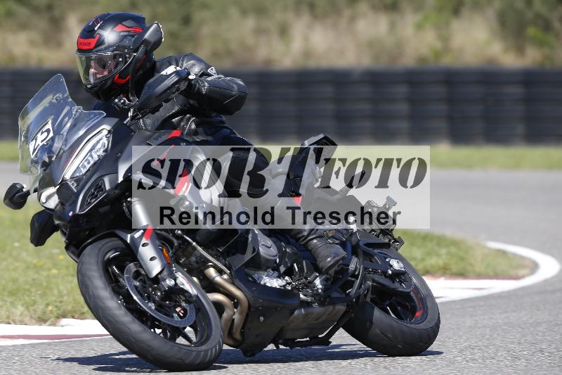 Archiv-2025/48 25.08.2025 Cornu Master School ADR/gruen-vert/25